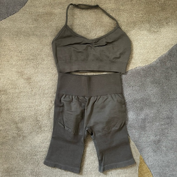 Lazuli Label Halter Top - Small - Picture 2 of 7